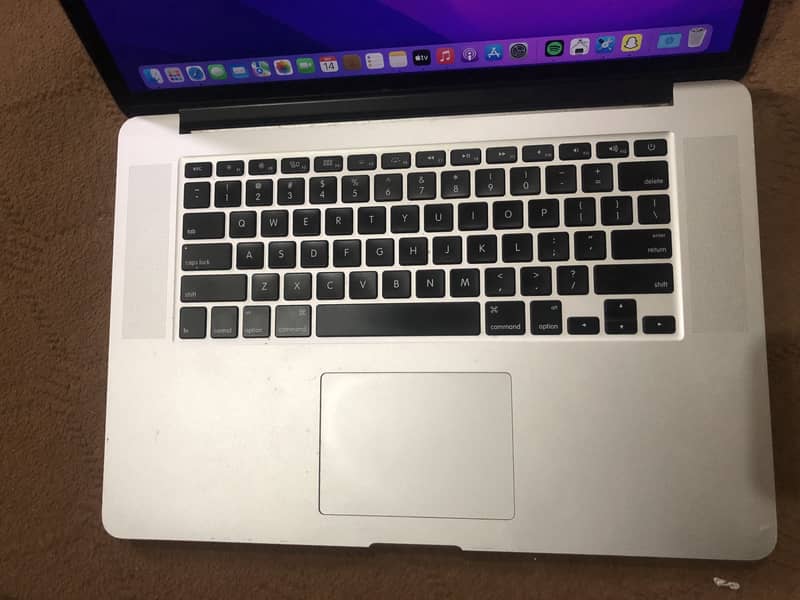 MacBook pro 4