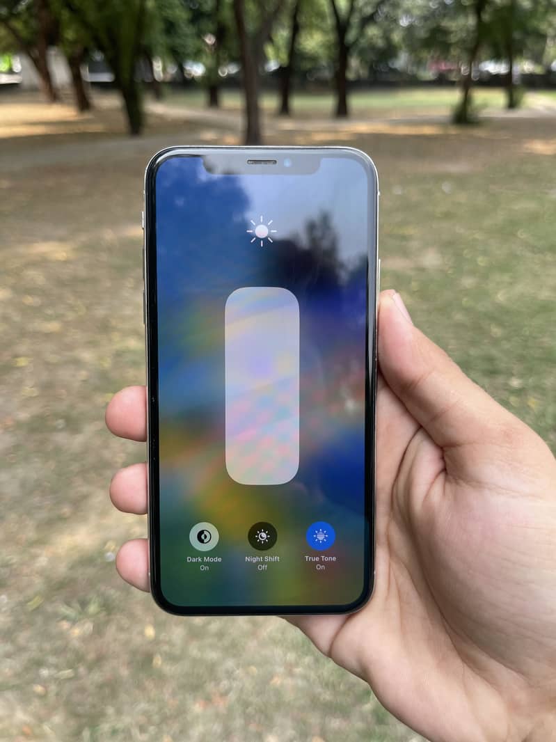 Apple iPhone X 6