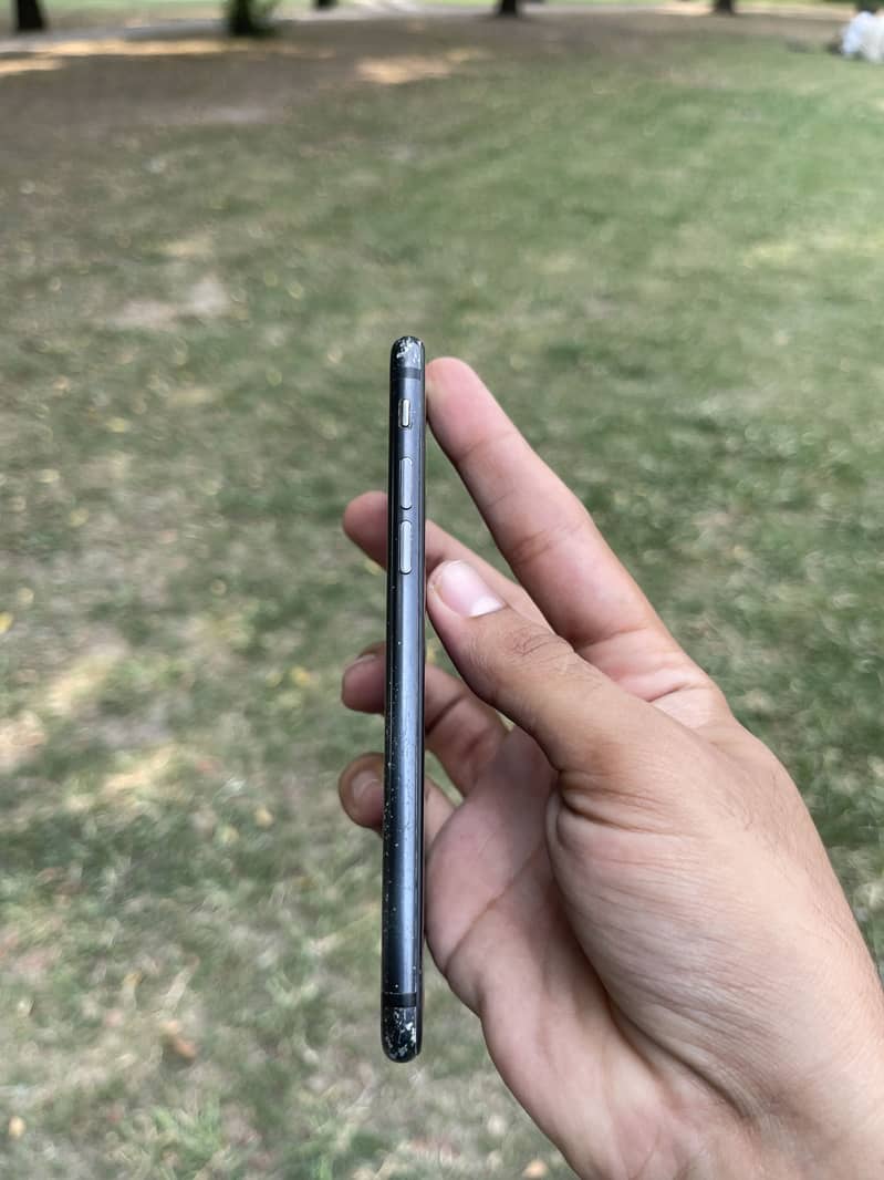 Apple iPhone X 16