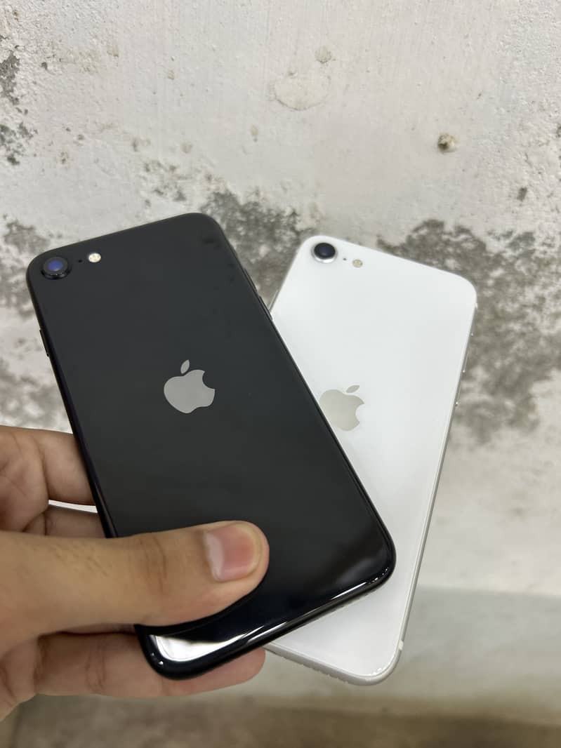 Apple iPhone SE (2nd Generation) 0