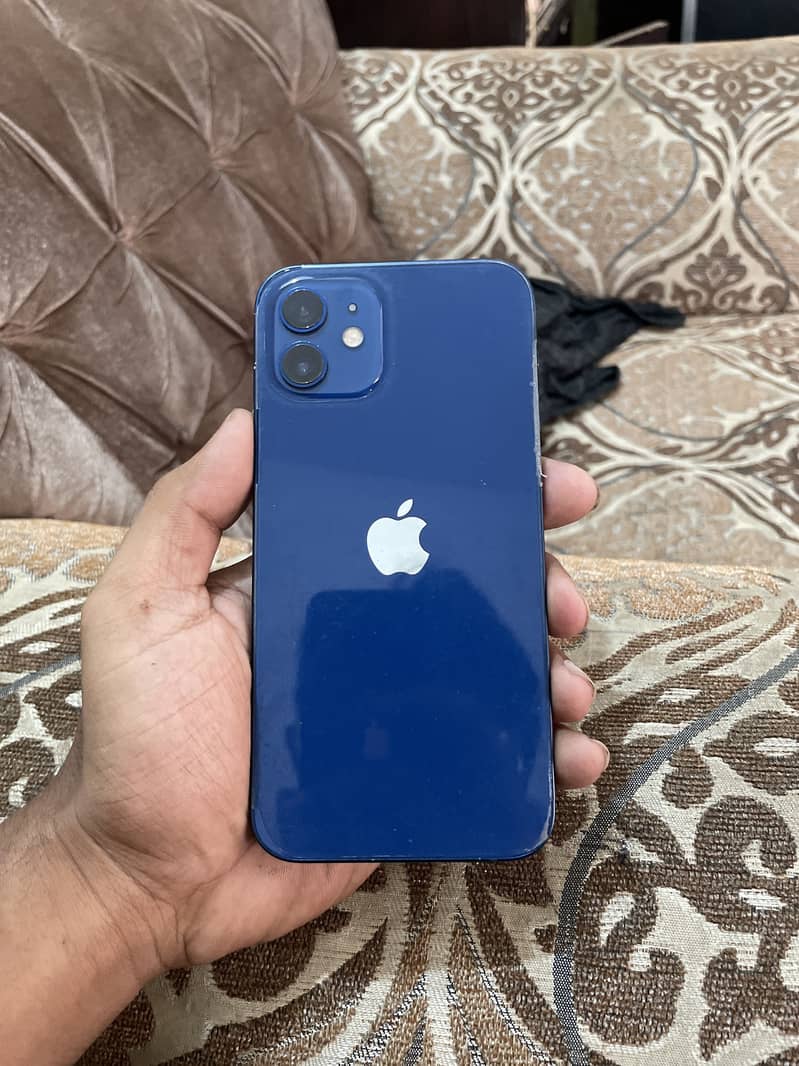 Apple iPhone 12 3
