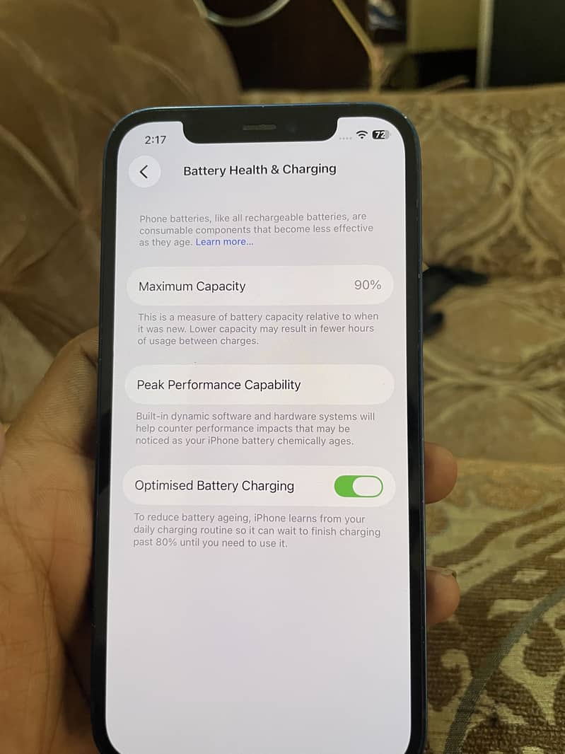 Apple iPhone 12 4
