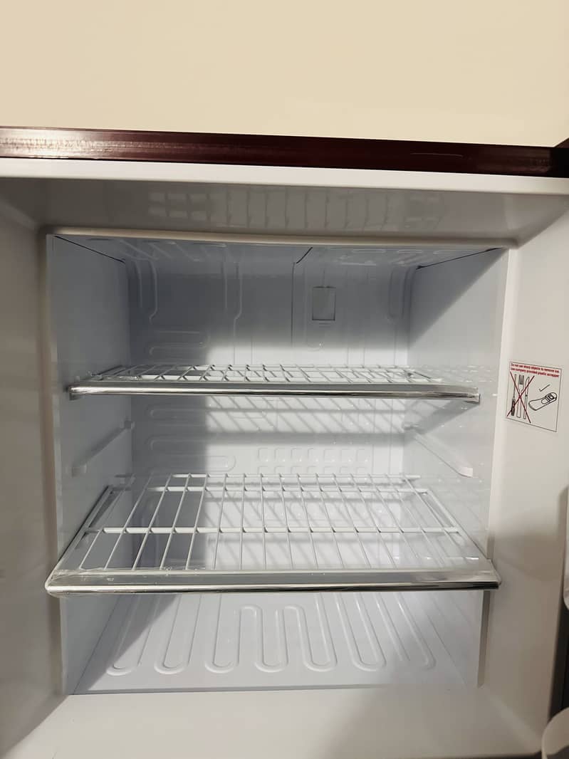 Orient Fridge 3
