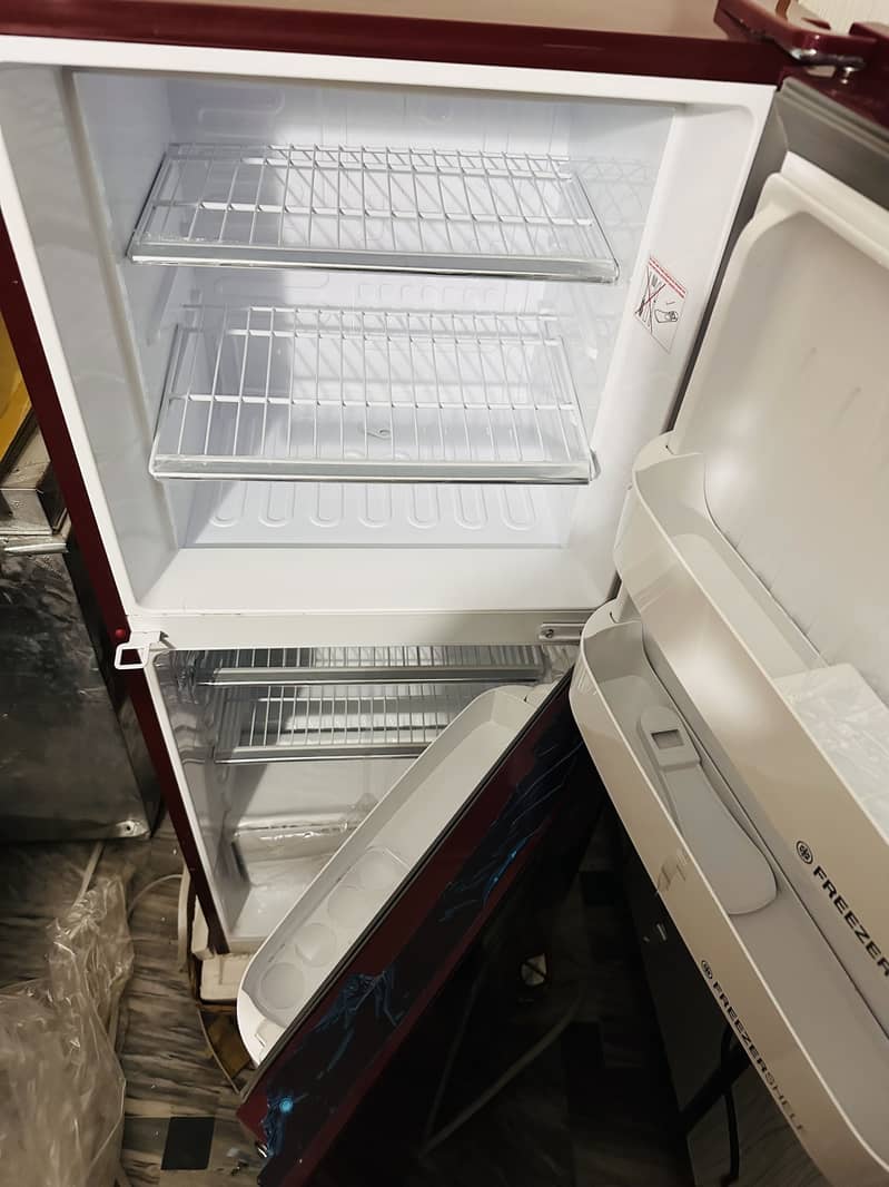 Orient Fridge 6
