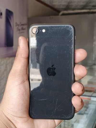Apple iPhone SE