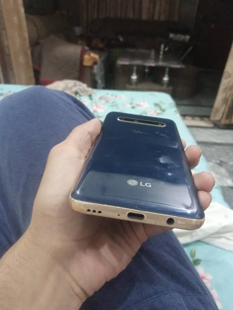 Tecno Spark 6 9