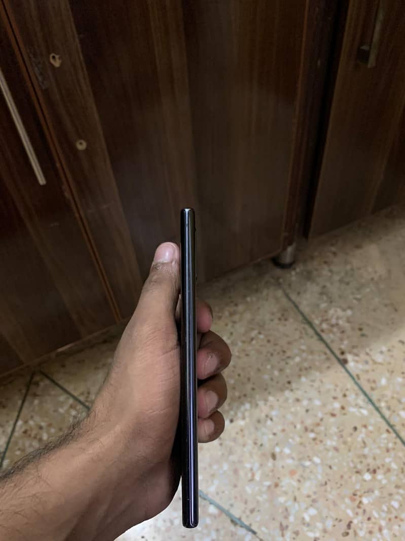 Samsung Mobile Note 10 Plus 7