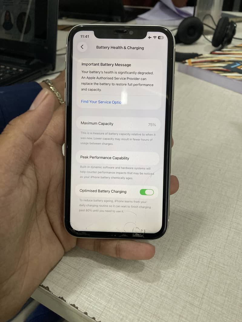 Apple iPhone 11 7