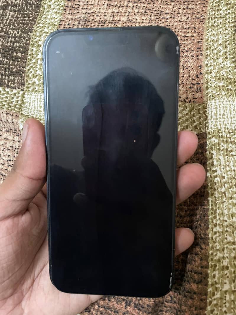 Apple iPhone 13 2