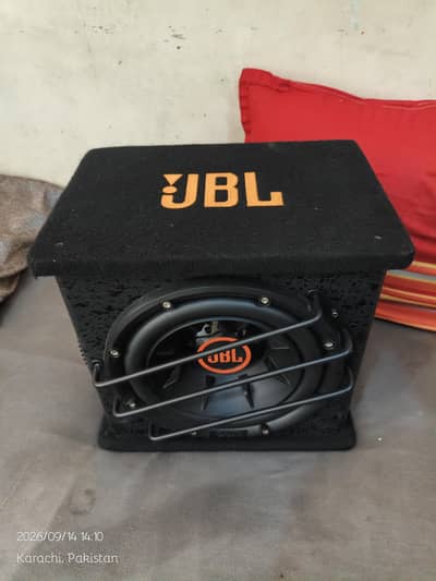 Jbl woofer with amplifier