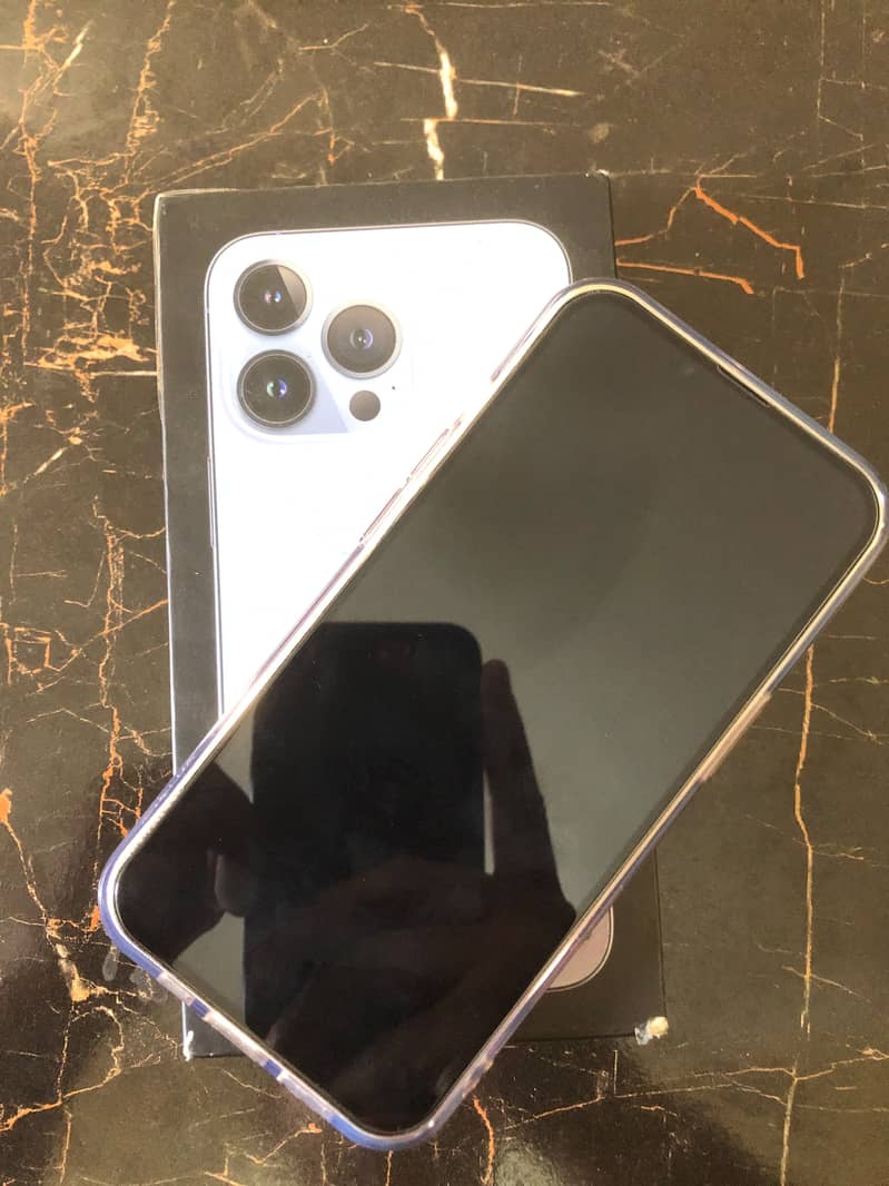 Apple iPhone 13 Pro 4