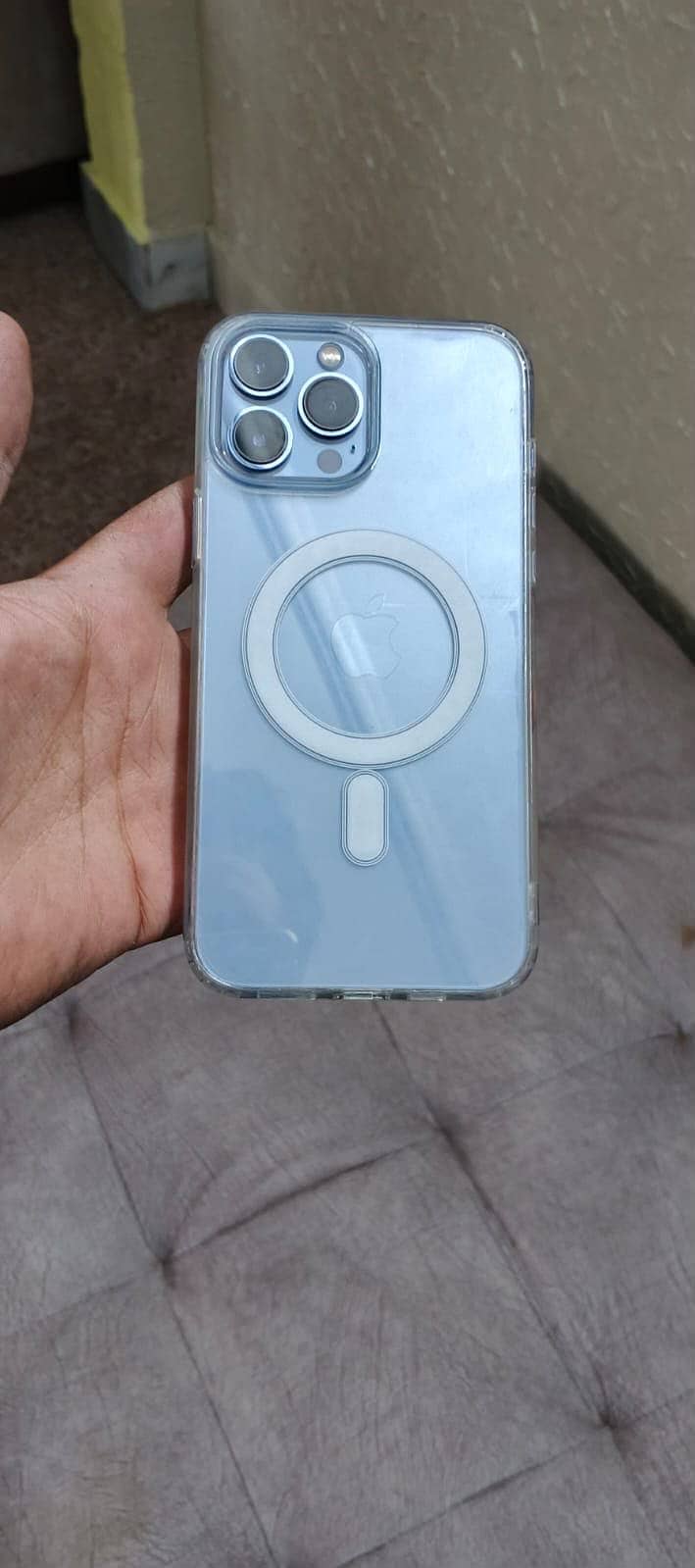 Apple iPhone 13 Pro Max 0