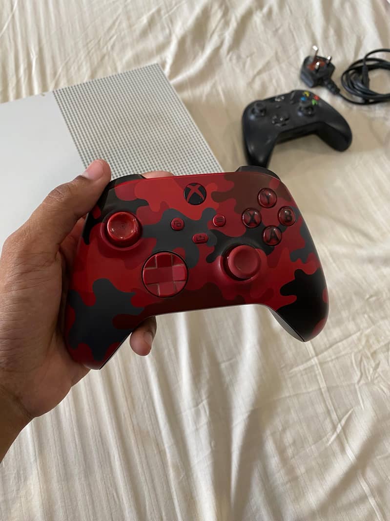 XBOX ONE S 5