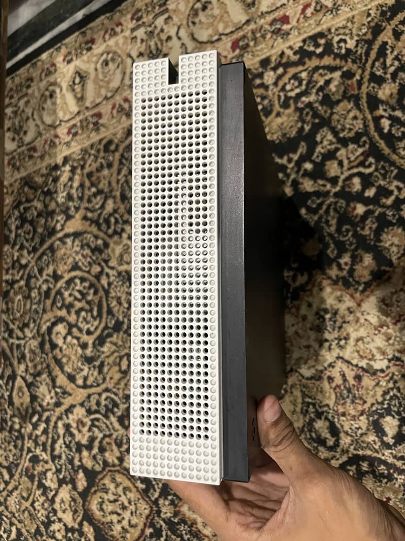 XBOX ONE S 10
