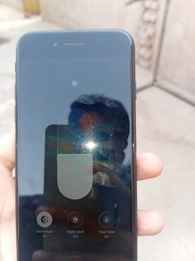 Apple iPhone SE 0