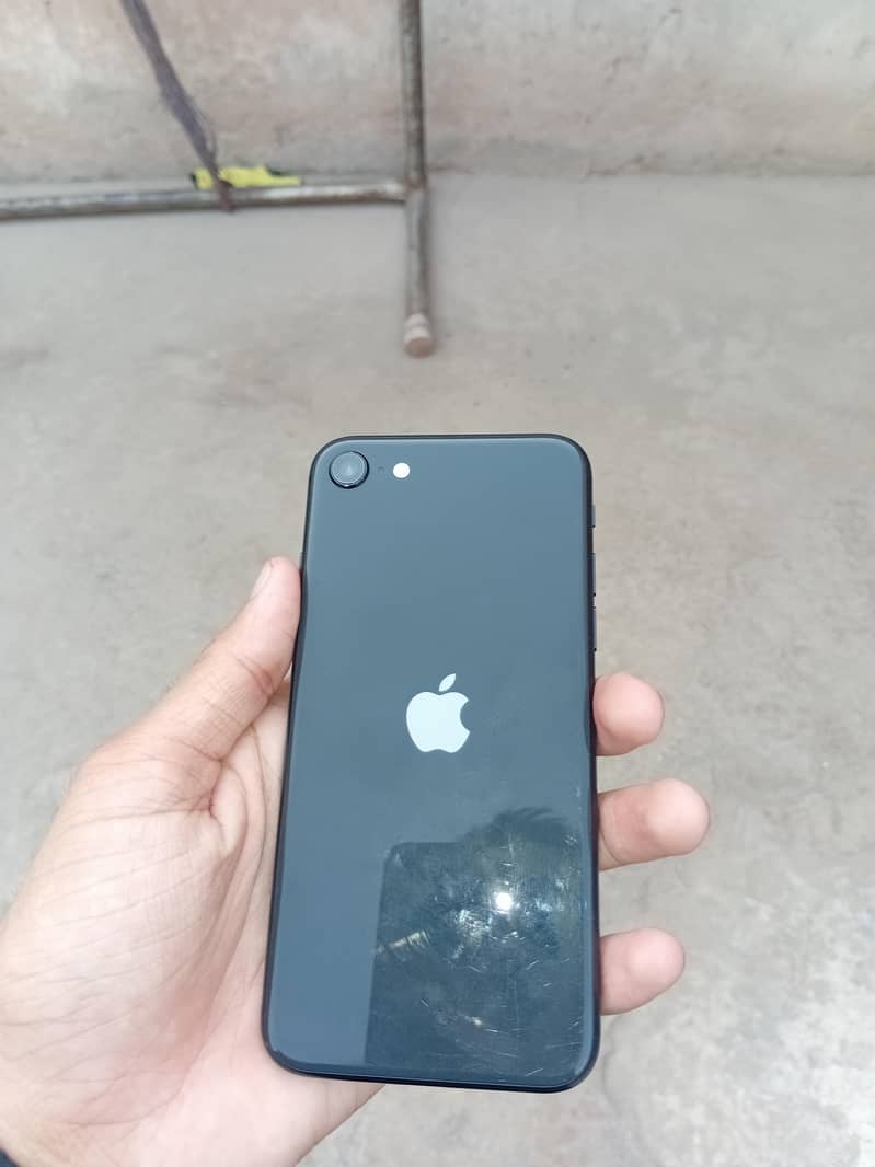 Apple iPhone SE 3