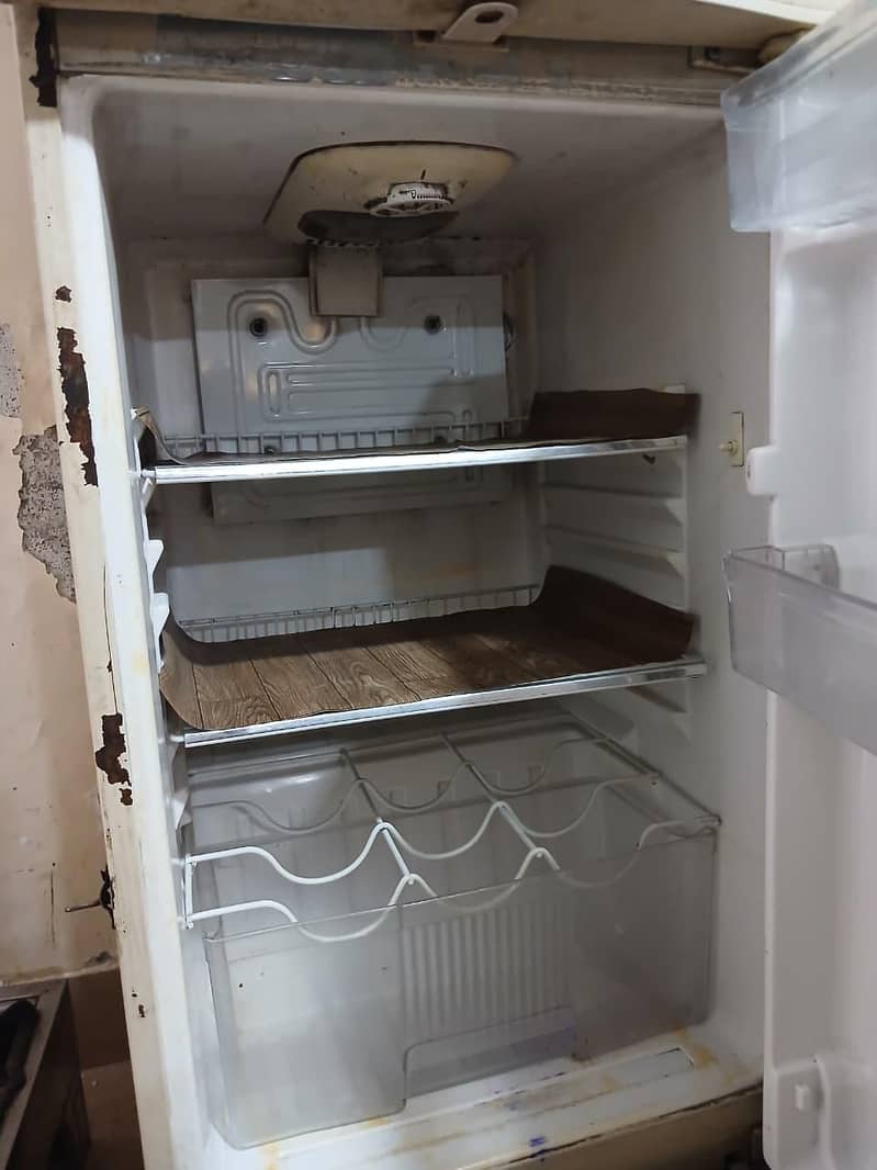 waves Refrigerator 3