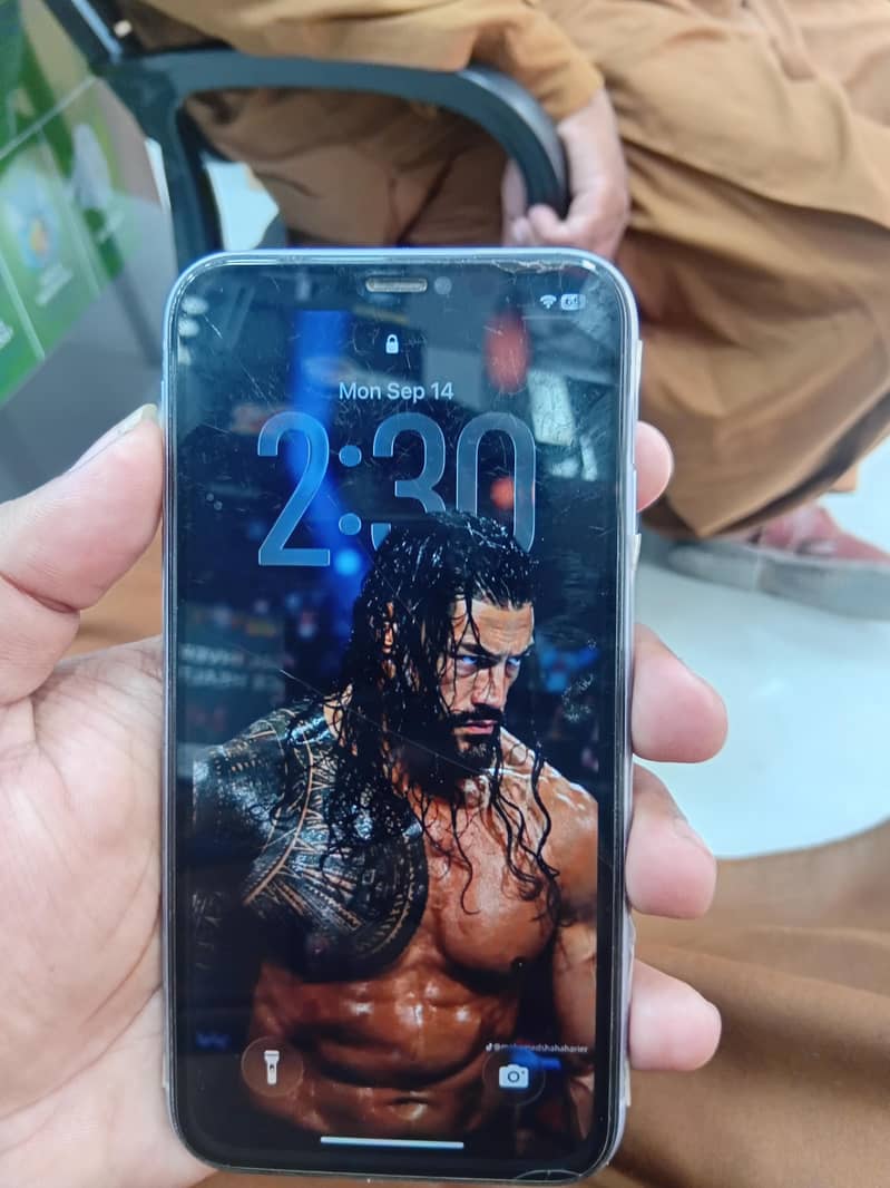 Apple iPhone 11 0