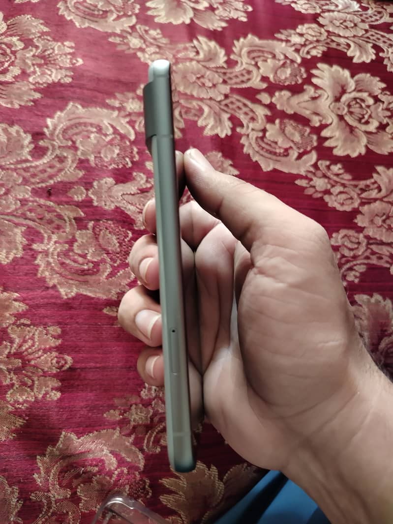Google Pixel 8 2