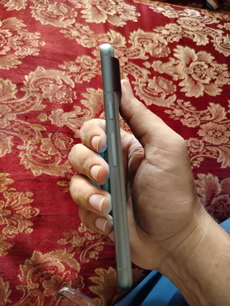 Google Pixel 8 3