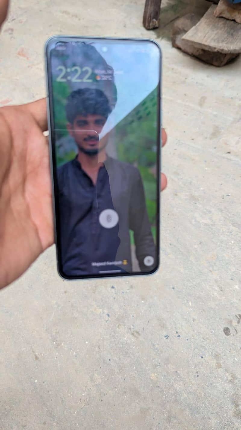 Google Pixel 8 6