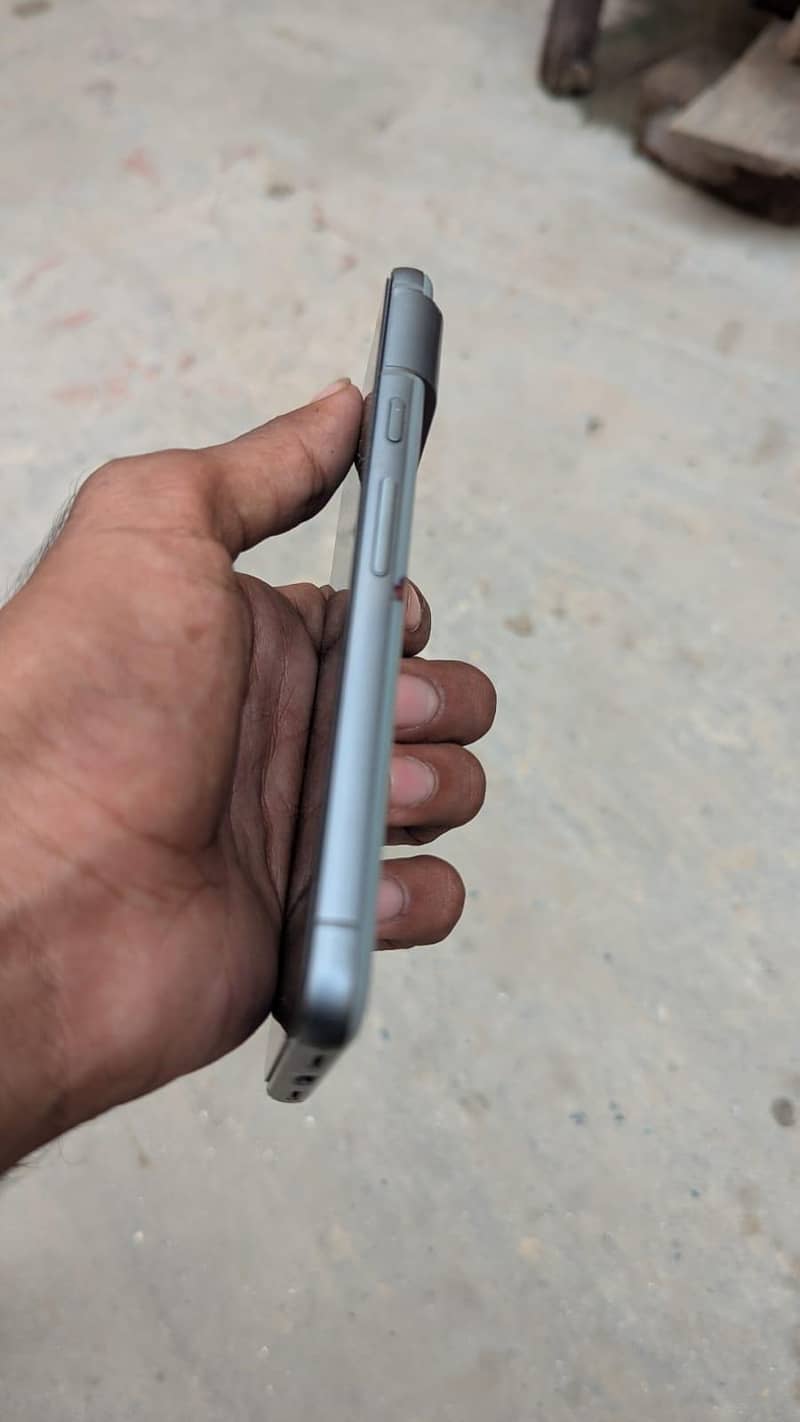 Google Pixel 8 7