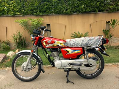 Honda CG 125 2025 model original 6500 km driven only like new bike