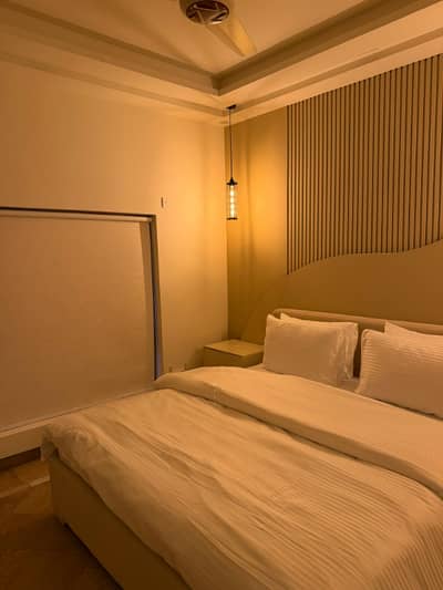 Per day room available in e11