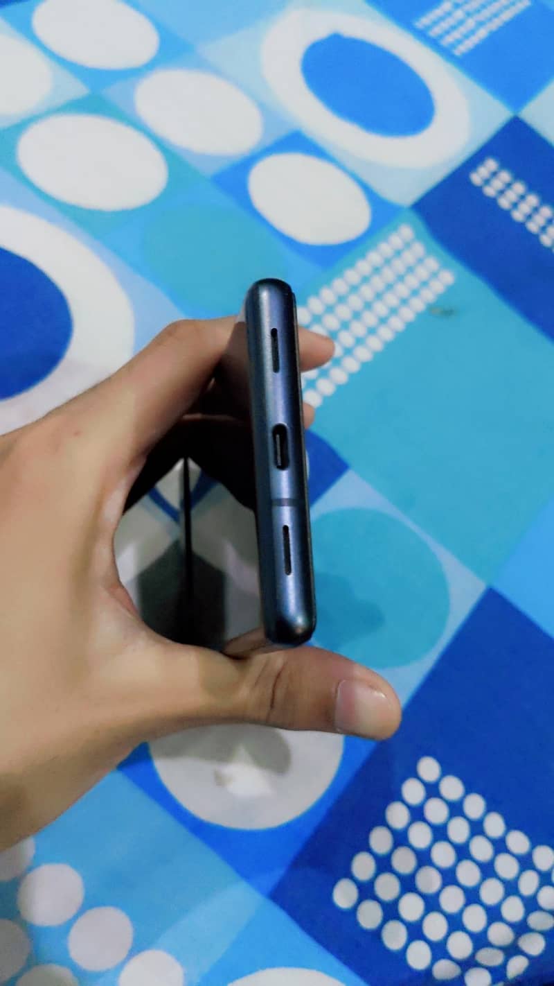 Google Pixel 7a 5