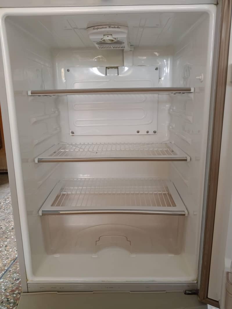 refrigerator 1