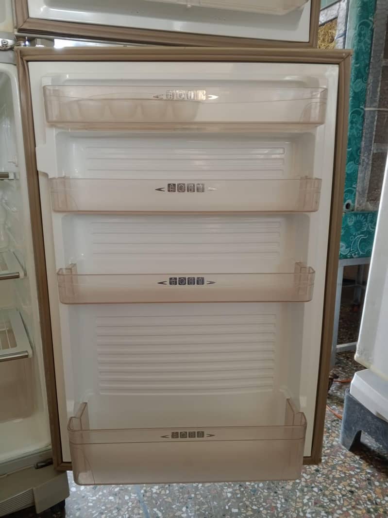 refrigerator 5