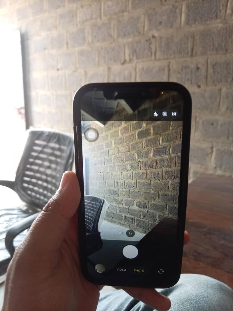 Apple iPhone 12 3