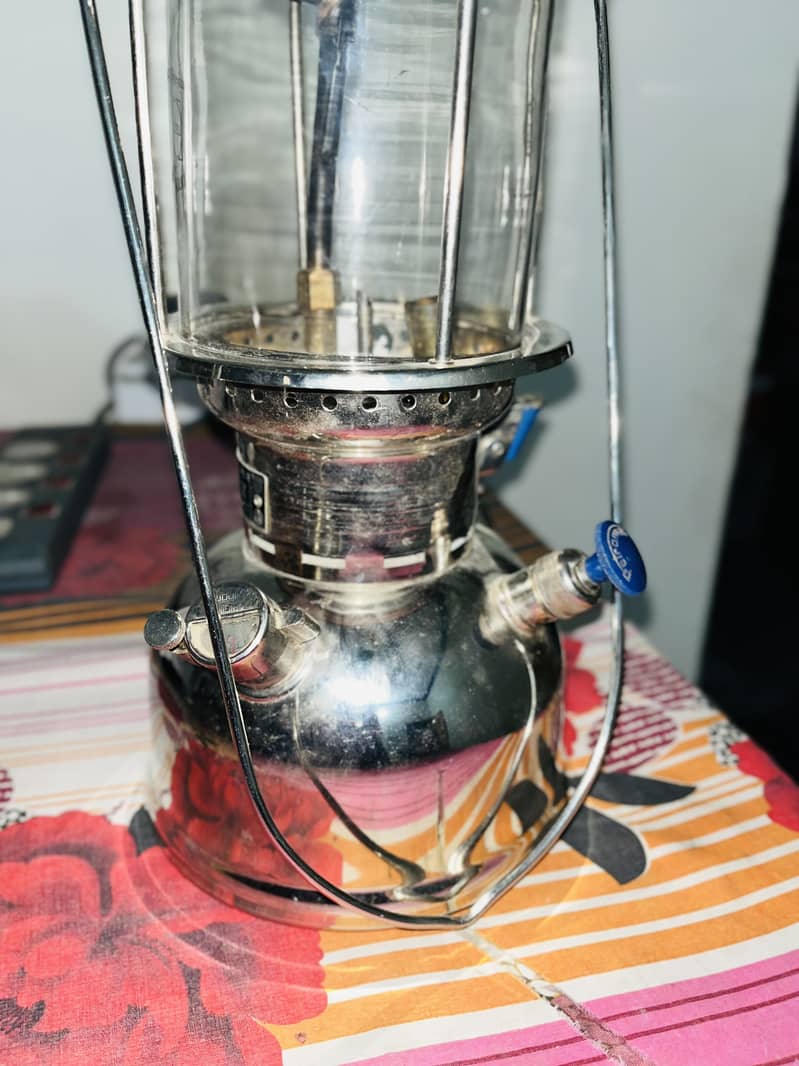 Lantern 0