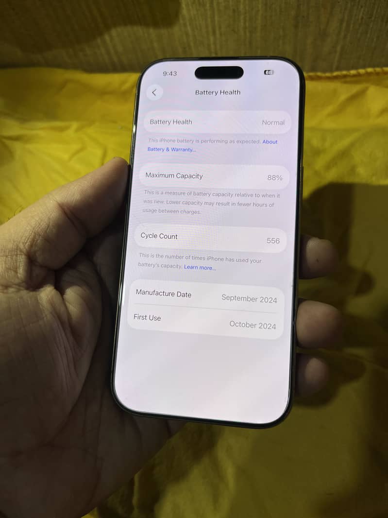 Apple iPhone 16 Pro 4