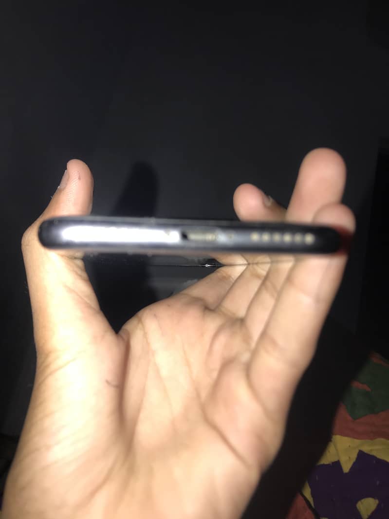 Apple iPhone 8 4