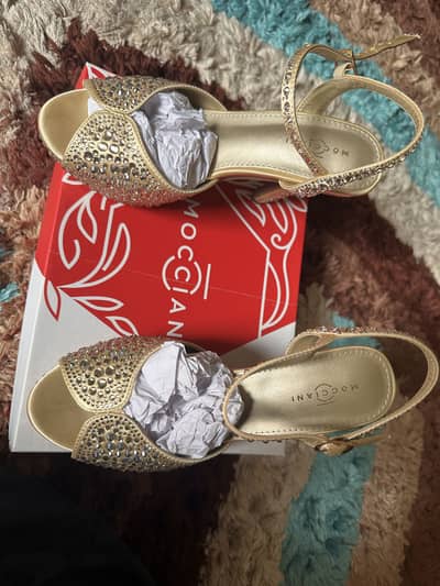 Mocciani and paradox london hi heels