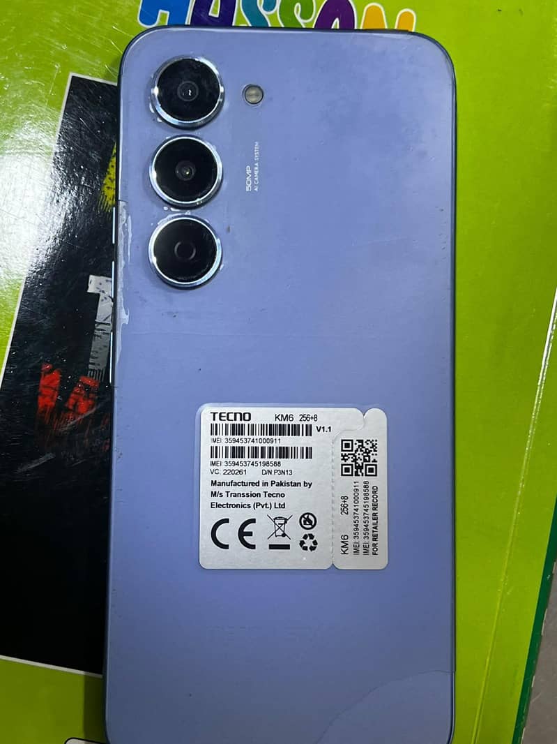 Tecno CAMON 40 Pro 0