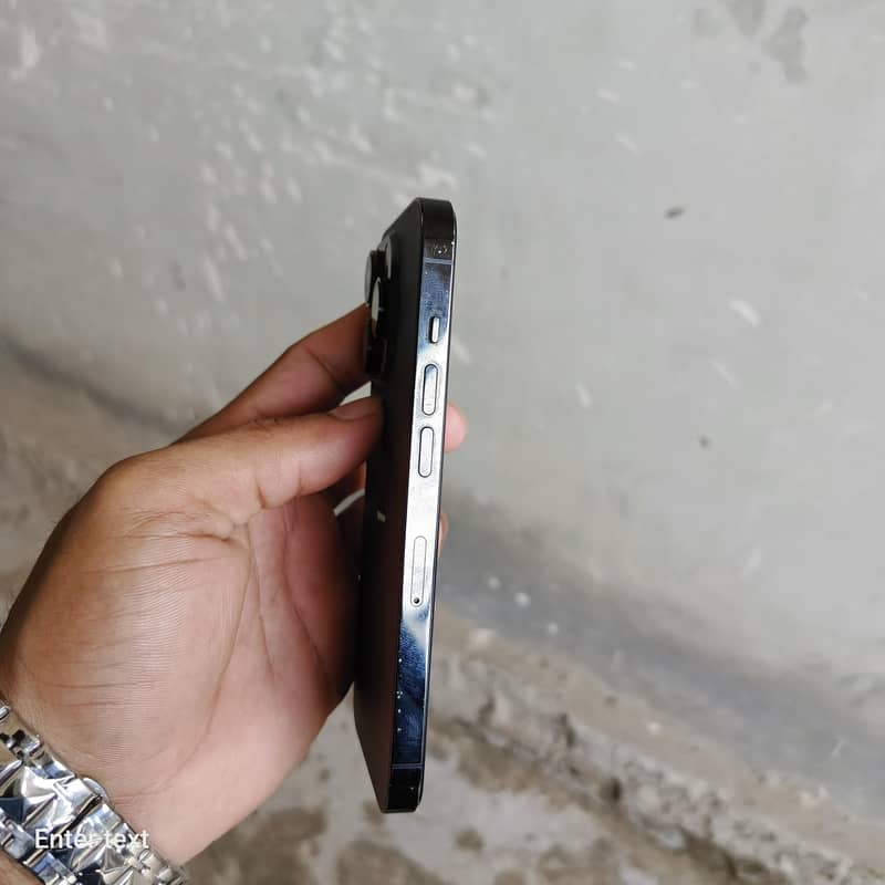 Apple iPhone 14 2