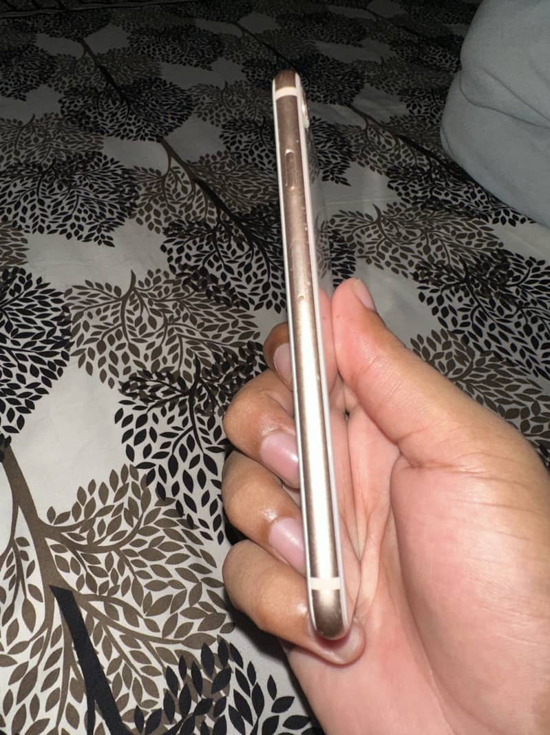 Apple iPhone 8 2