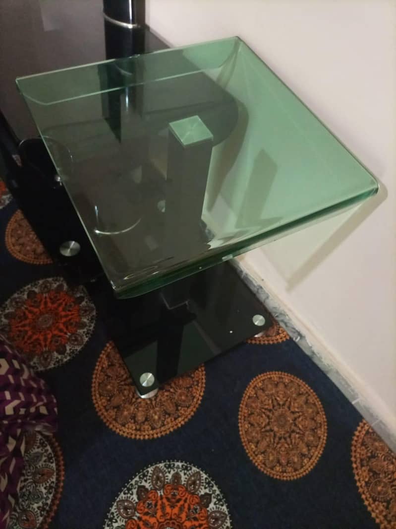 2 mirror tables 6