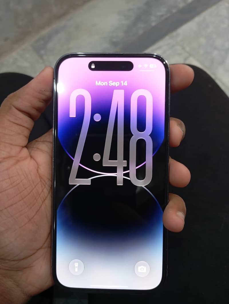Apple iPhone 14 Pro 0