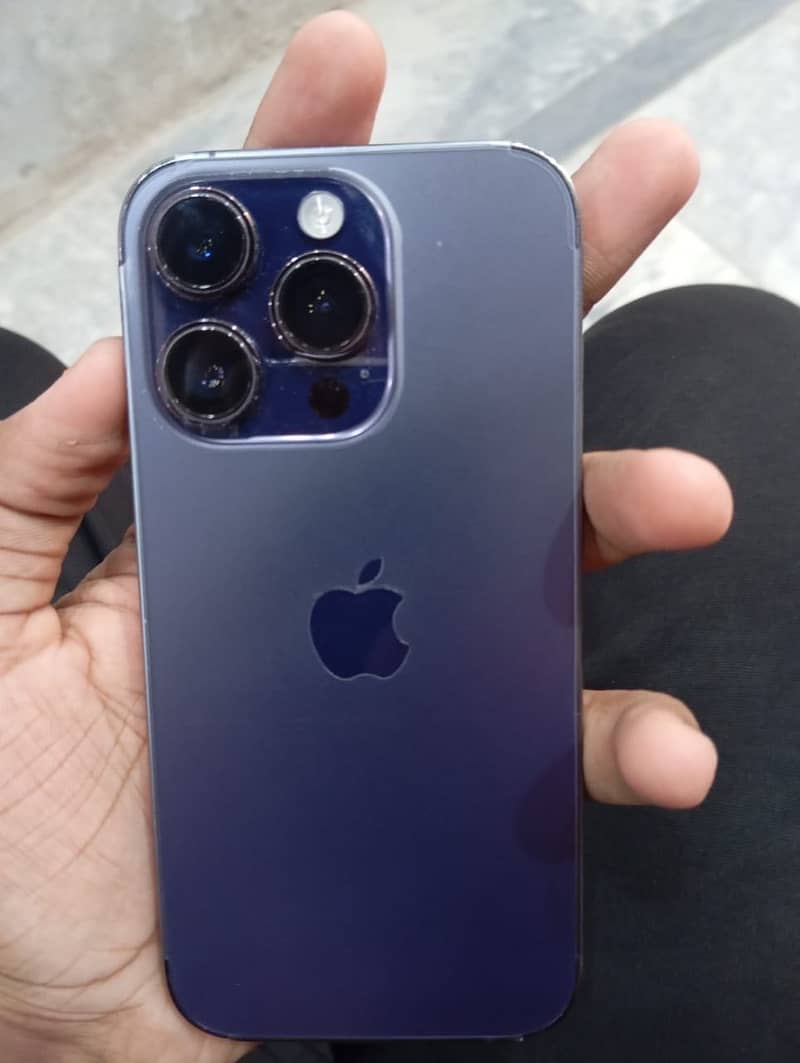 Apple iPhone 14 Pro 4