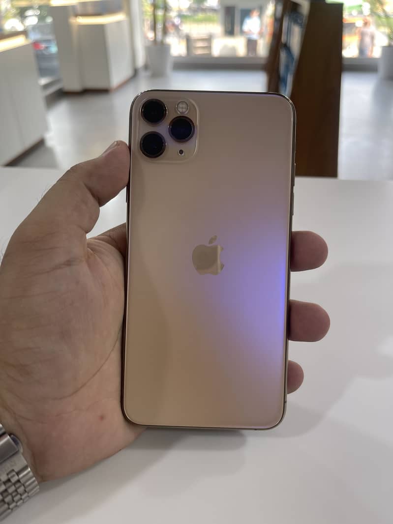 Apple iPhone 11 Pro Max 7