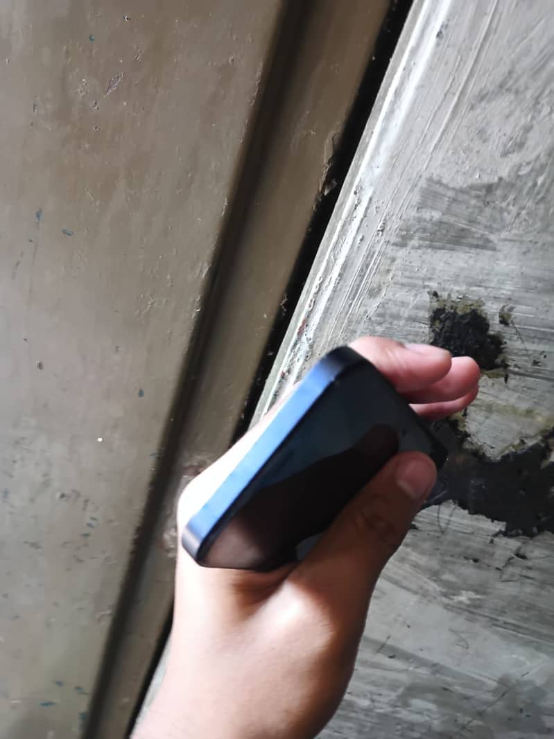 Apple iPhone 12 0