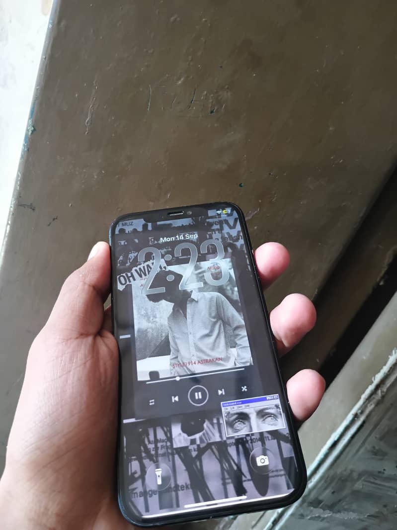 Apple iPhone 12 3