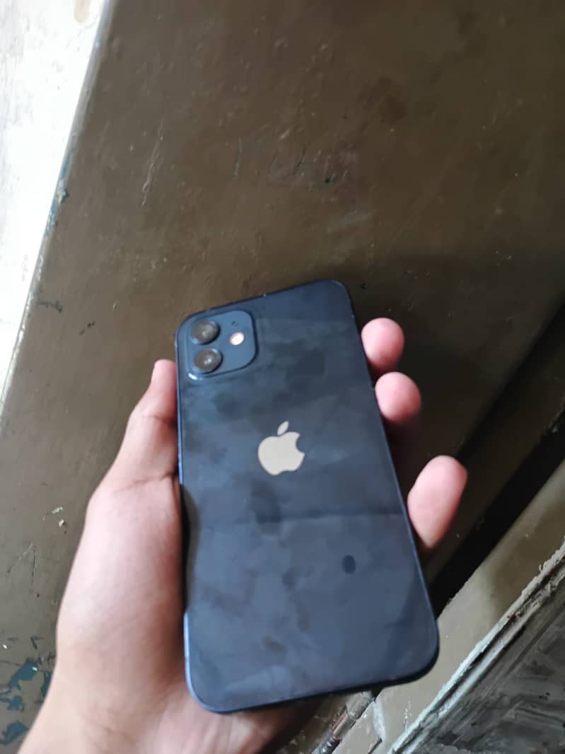 Apple iPhone 12 6