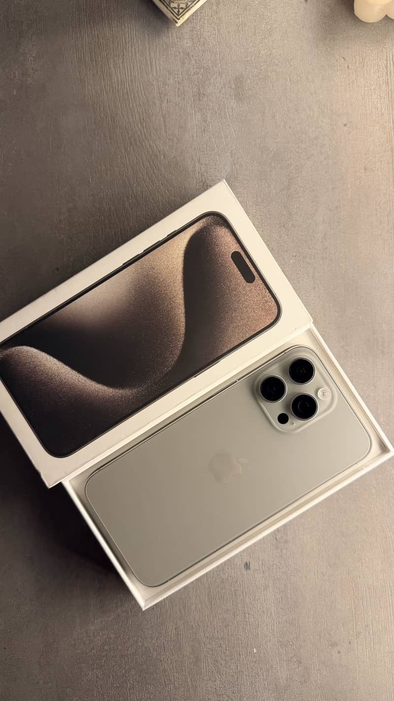 Apple iPhone 15 Pro Max 4