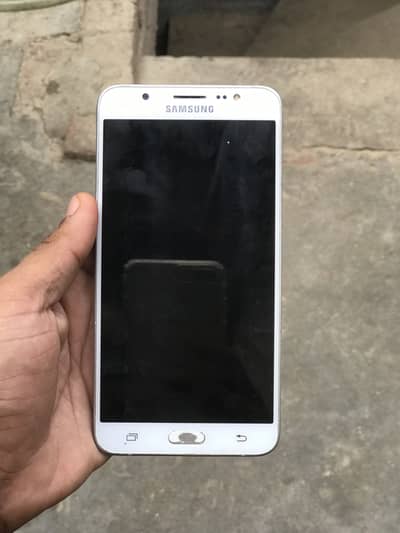 Samsung Mobile J7