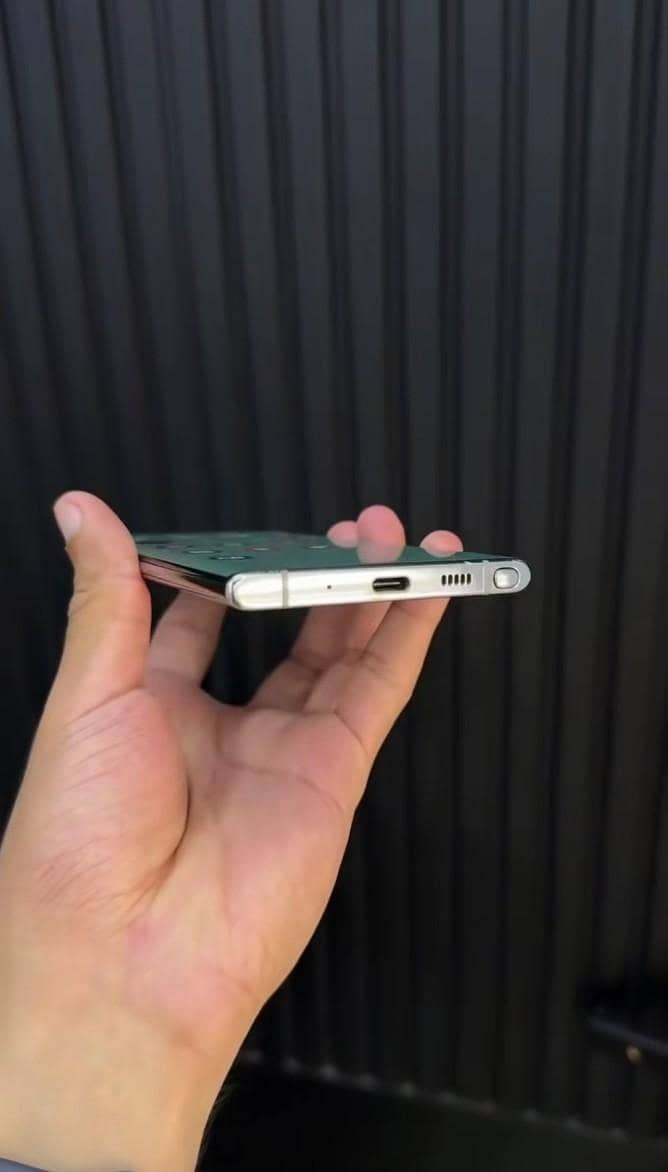 Samsung Mobile Note 10 Plus 3