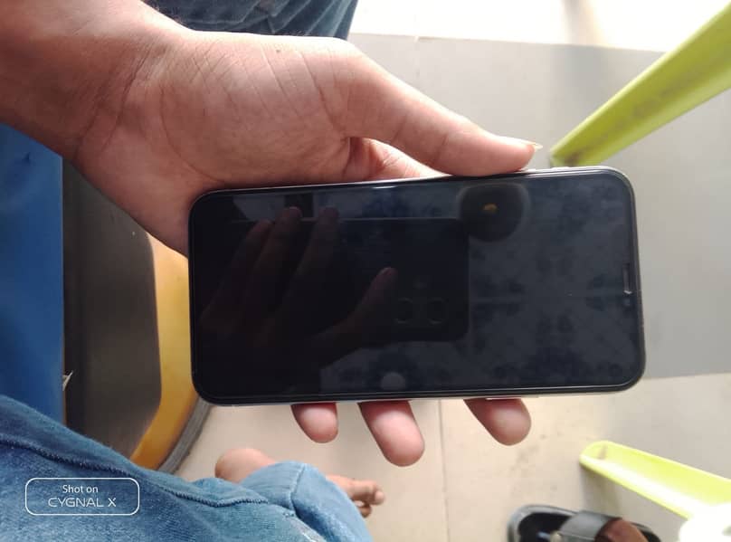 Apple iPhone X 0